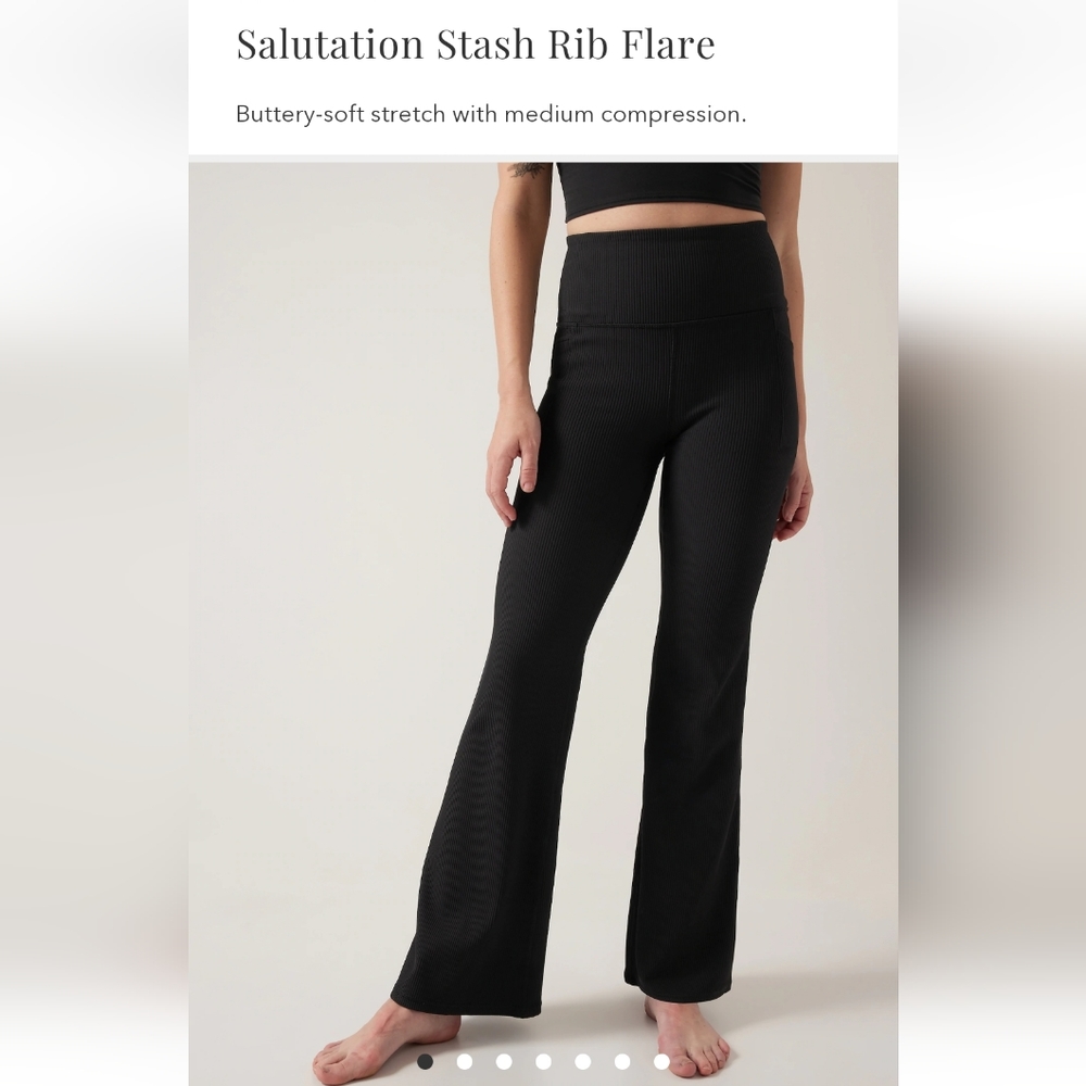 NWT Athleta Salutation Stash Ribbed Flare